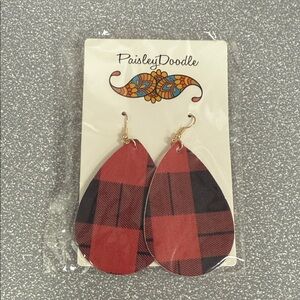 Buffalo plaid NWT Red Plaid Teardrop Earrings